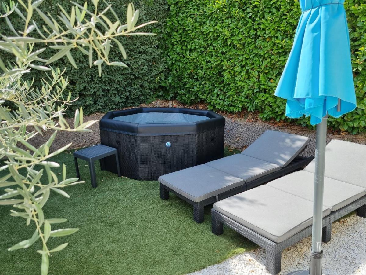 Petit Nid Douillet En Luberon Avec Spa Ansouis Exteriér fotografie