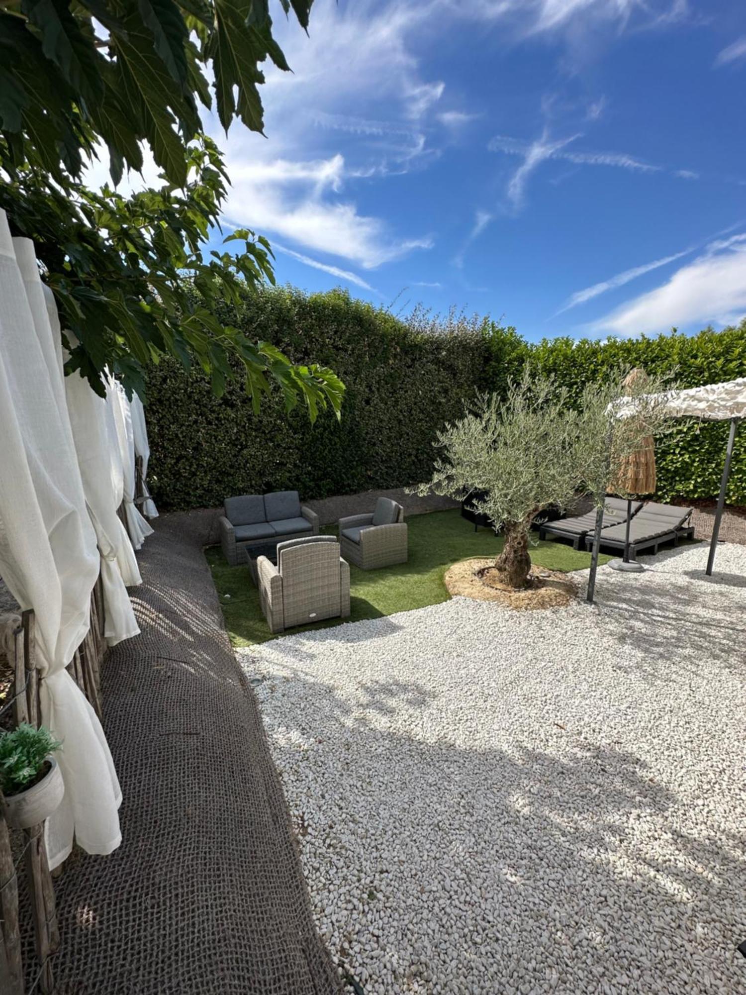 Petit Nid Douillet En Luberon Avec Spa Ansouis Exteriér fotografie